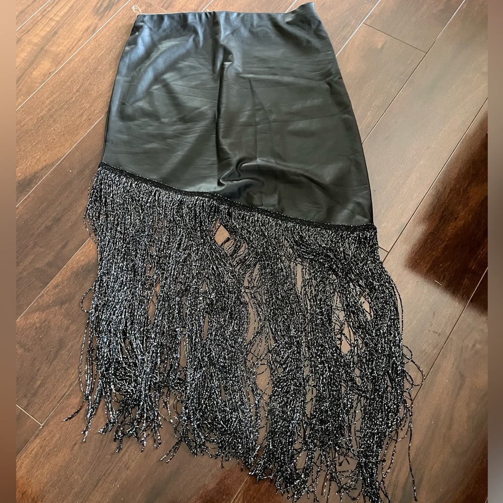 NWT - First Love - Faux Leather Metallic Fringe Skirt - Woman's Size Small - Picture 4 of 6